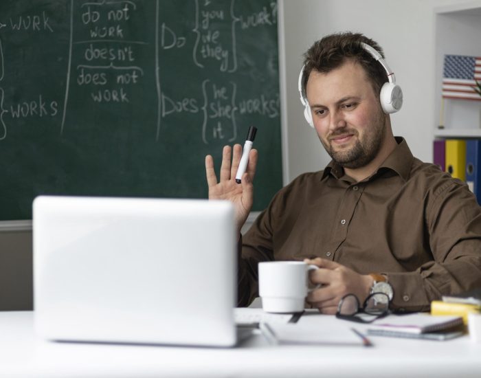 Online Tutor in Derry