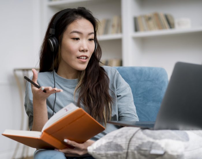 Online Tutor in Tengah